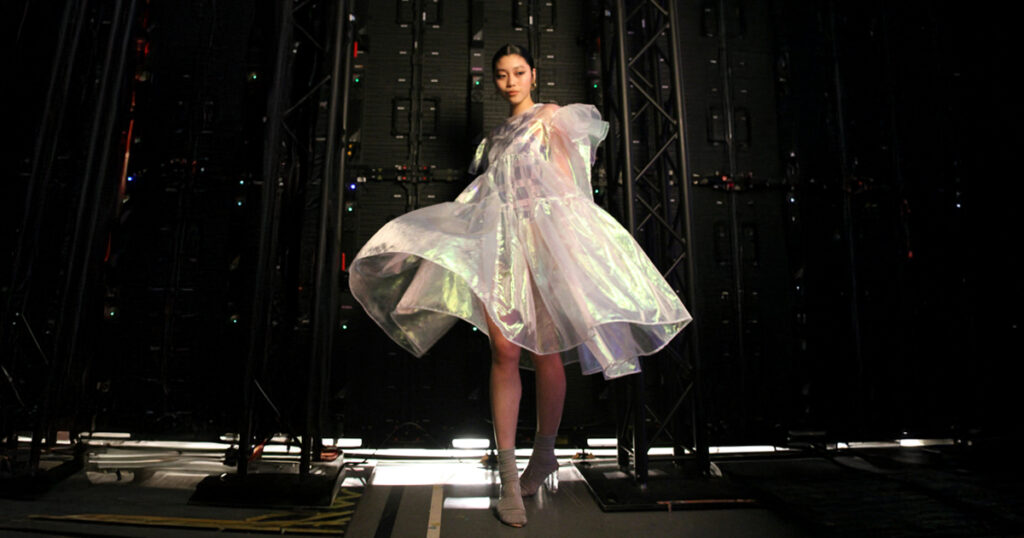 Read more about the article Is Fashion Losing the Battle for Sustainability in 2025?